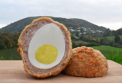 rhian_caffulls_innovative_vegan_scotch_egg_created_in_malvern_in_worcestershire